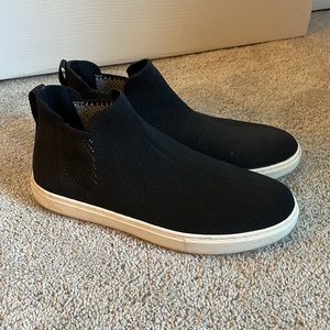 Size 8.5 black sneakers